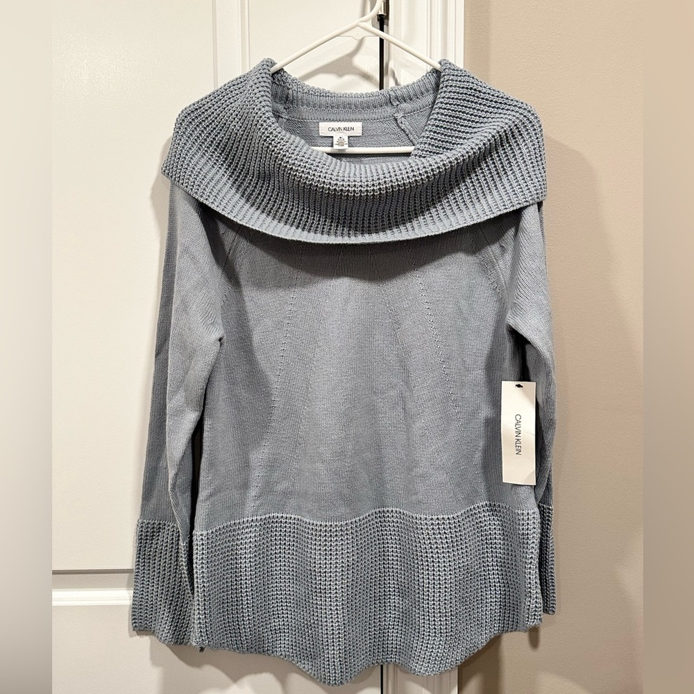 *NWT* Calvin Klein Sweater